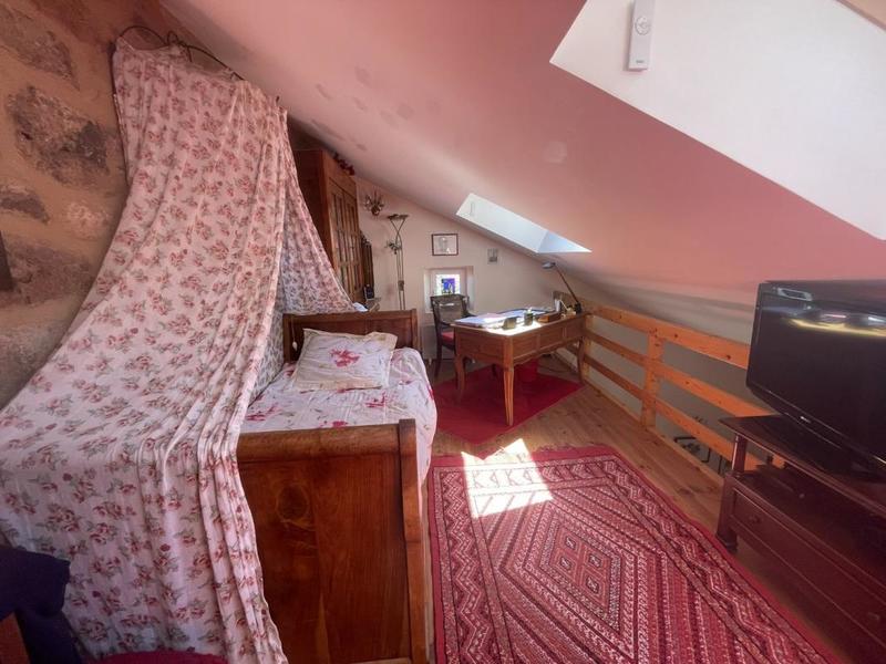 Maison - 204 m² - 6 pièces