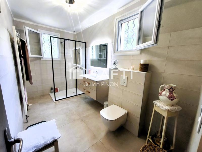 Maison - 137 m² - 5 pièces