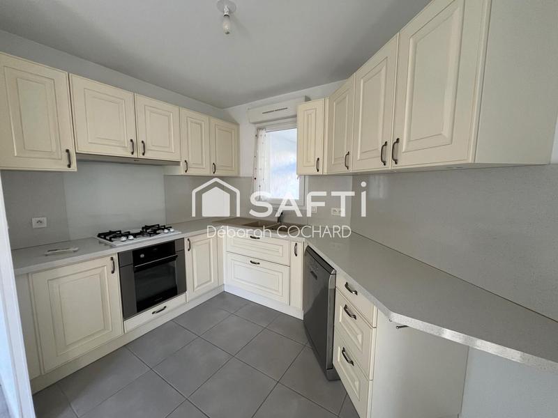 Maison - 92 m² - 5 pièces