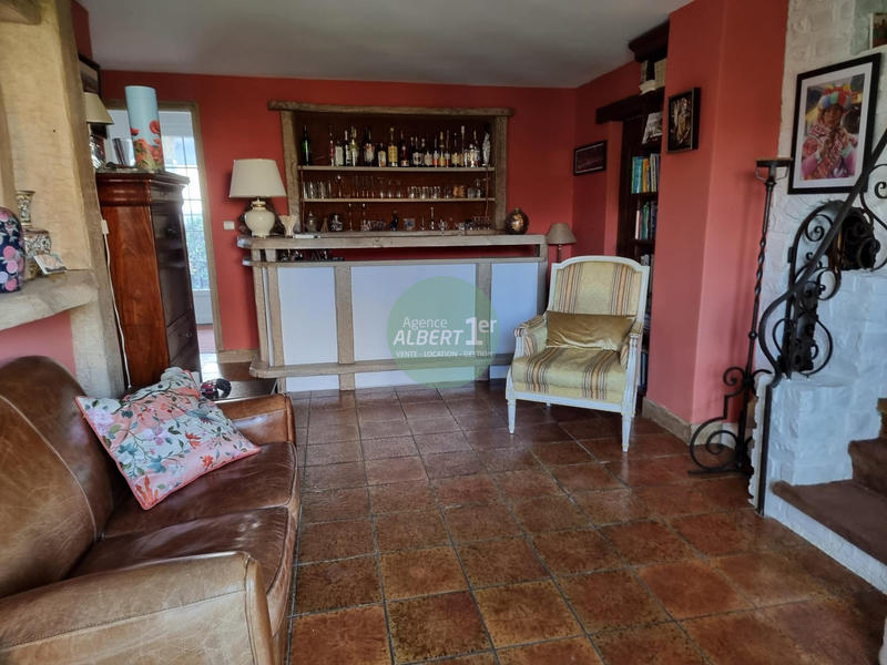 Maison - 154 m² - 8 pièces