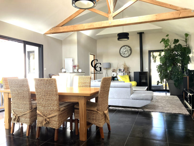 Maison - 101 m² - 4 pièces