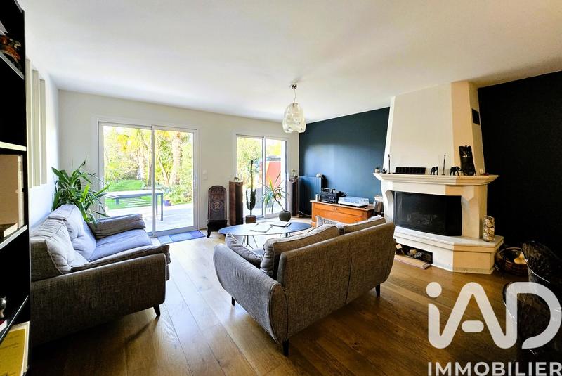 Maison - 194 m² - 8 pièces