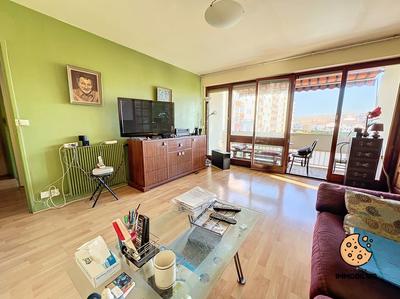 Appartement - 80 m² - 4 pièces