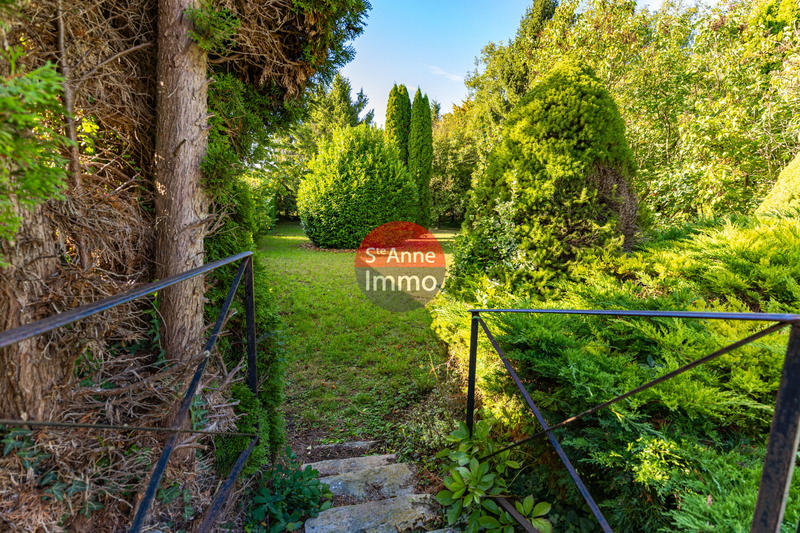 Maison - 195 m² - 5 pièces