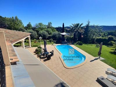 Villa - 185 m² - 7 pièces