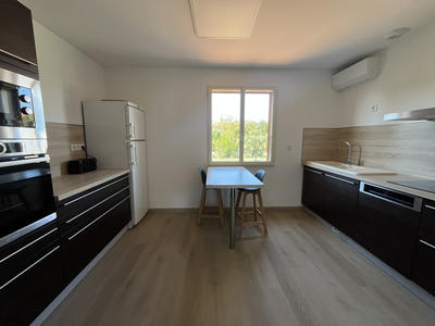 Villa - 90 m² - 4 pièces