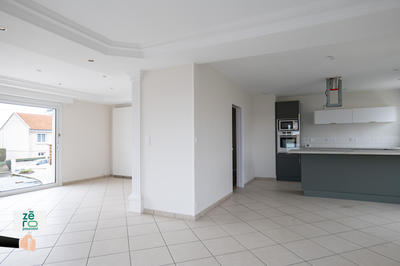 Maison - 110 m² - 4 pièces