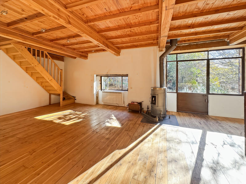 Maison - 216 m² - 7 pièces