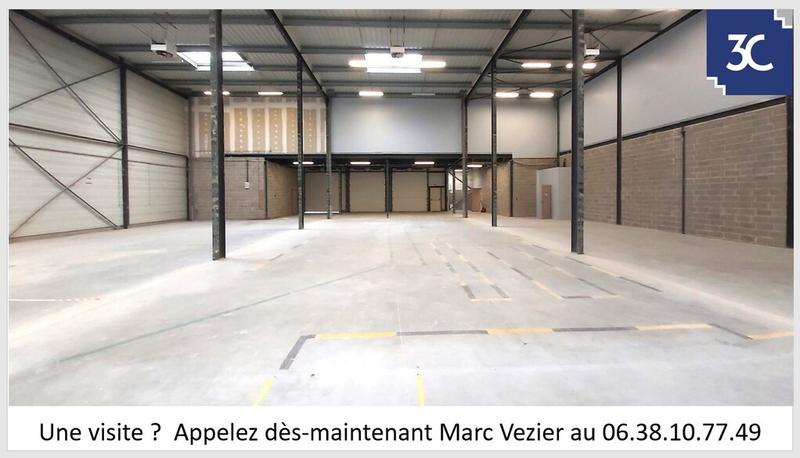 Entrepôt - 1 593 m²
