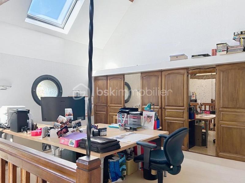 Demeure - 200 m² - 7 pièces