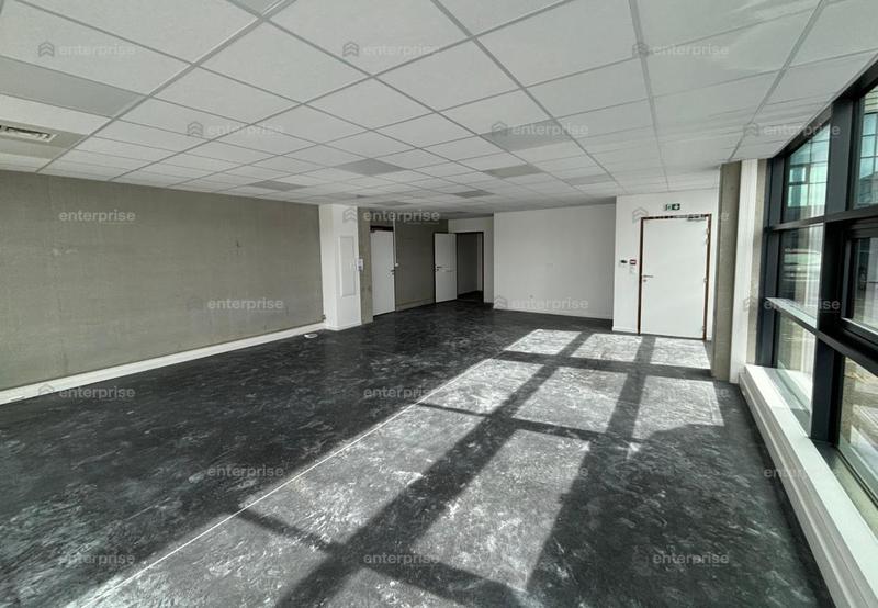 Local d'activité / Entrepôt - 250 m²