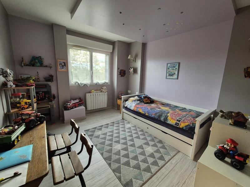 Maison - 209 m² - 8 pièces