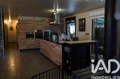 Maison - 185 m² - 7 pièces