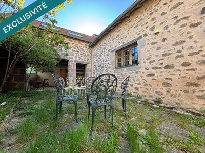 Maison - 242 m² - 8 pièces