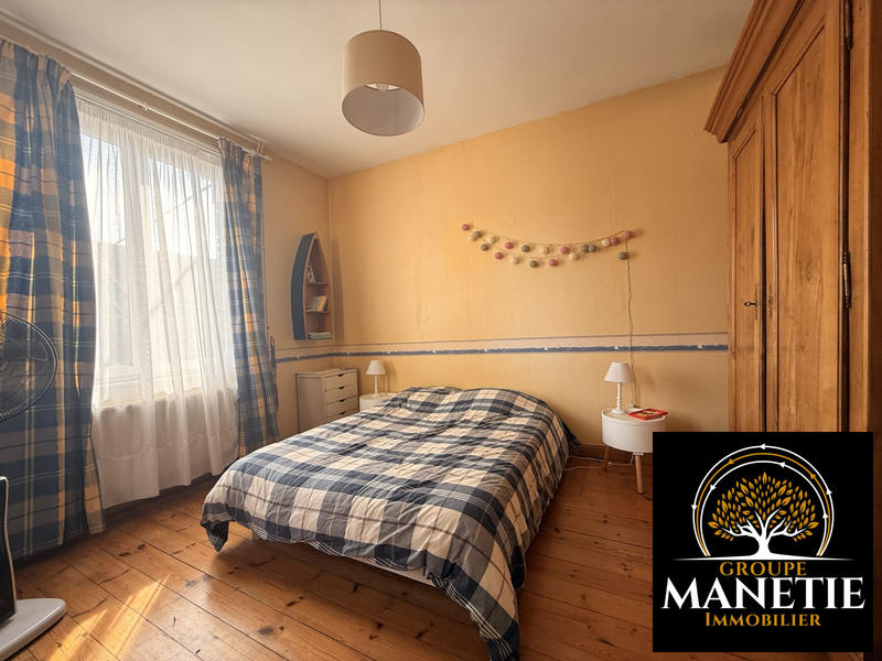 Maison - 248 m² - 11 pièces