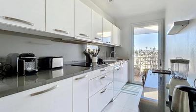 Appartement - 127 m² - 4 pièces