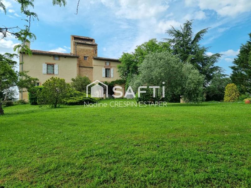 Maison - 400 m² - 11 pièces