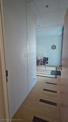 Bureau - 114 m² - 6 pièces