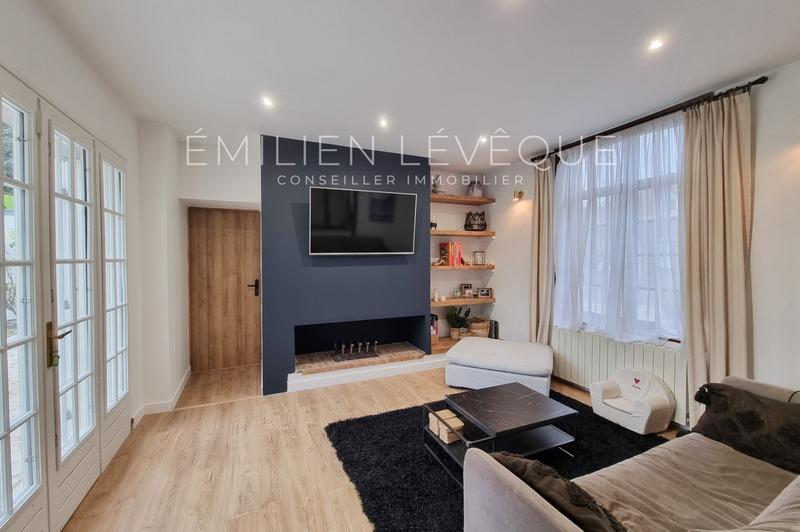 Maison - 136 m² - 7 pièces