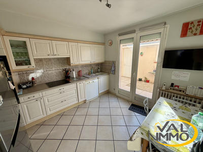 Maison - 150 m² - 5 pièces