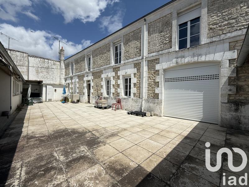 Maison de ville - 350 m² - 7 pièces