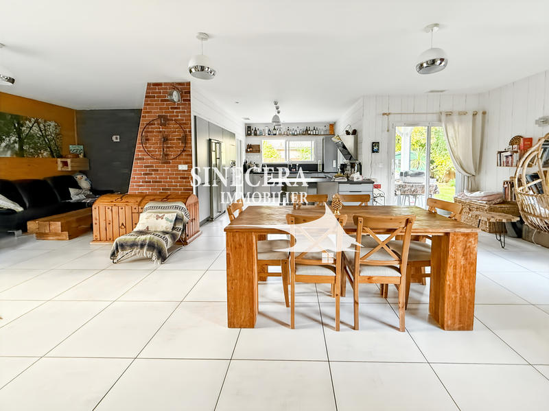 Maison - 153 m² - 6 pièces