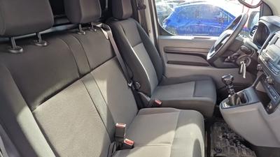 Peugeot Expert Fourgon tole standard 2.0 bluehdi 120 ss bvm6 premium