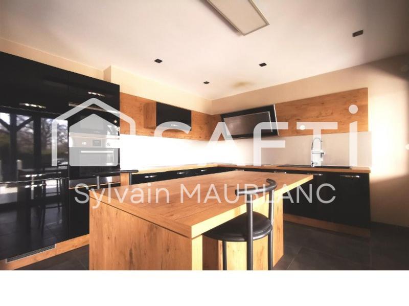 Maison - 188 m² - 6 pièces