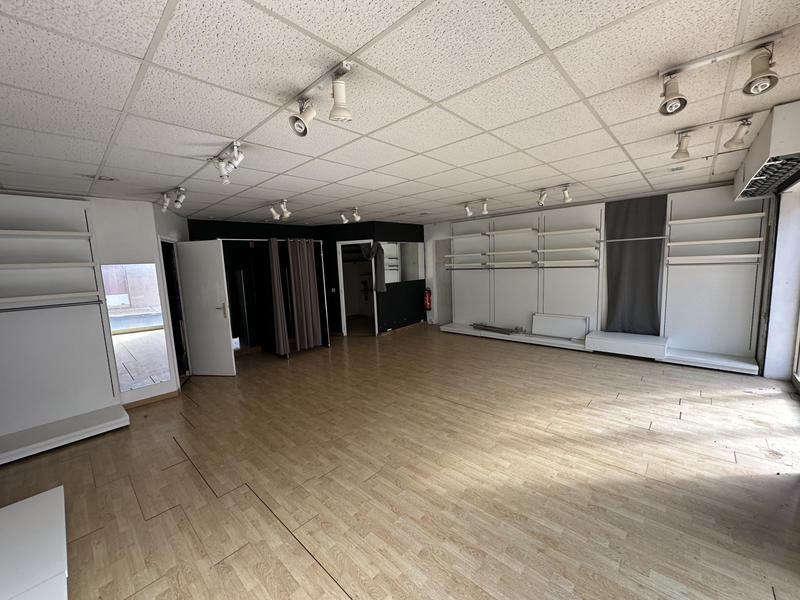 Local commercial - 491 m²