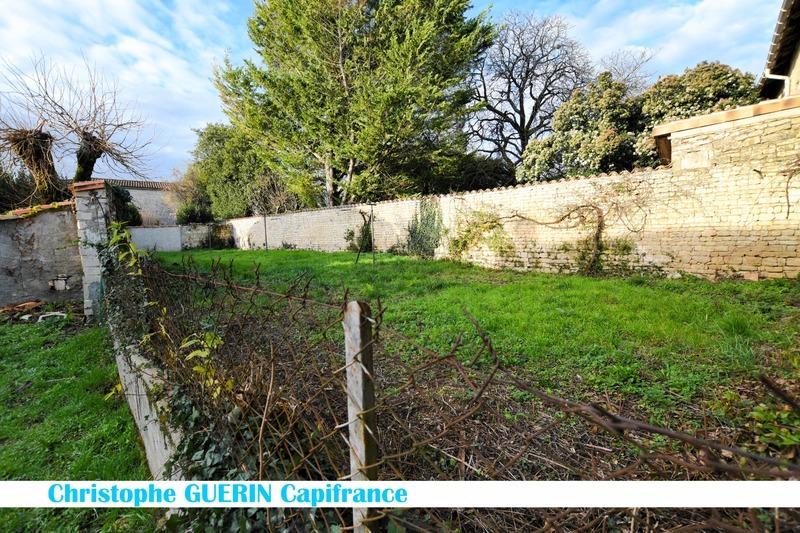 Hangar - 114 m² - 4 pièces