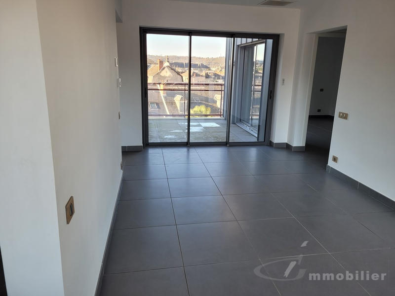 Appartement - 180 m² - 7 pièces