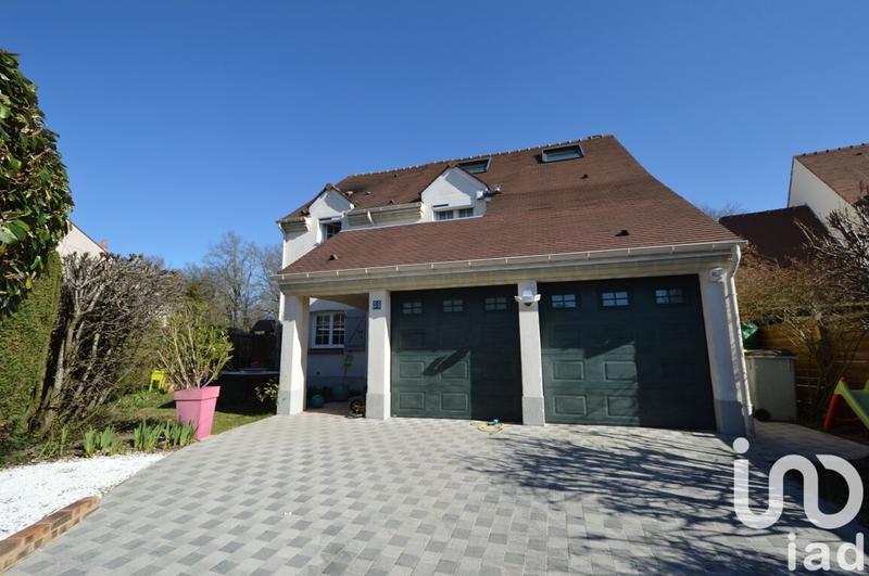 Maison - 169 m² - 8 pièces