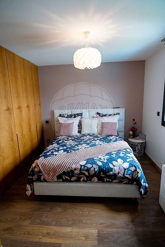 Maison - 197 m² - 7 pièces