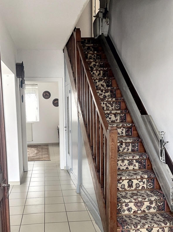 Maison - 121 m² - 5 pièces