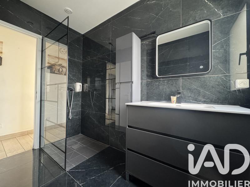 Maison - 180 m² - 6 pièces