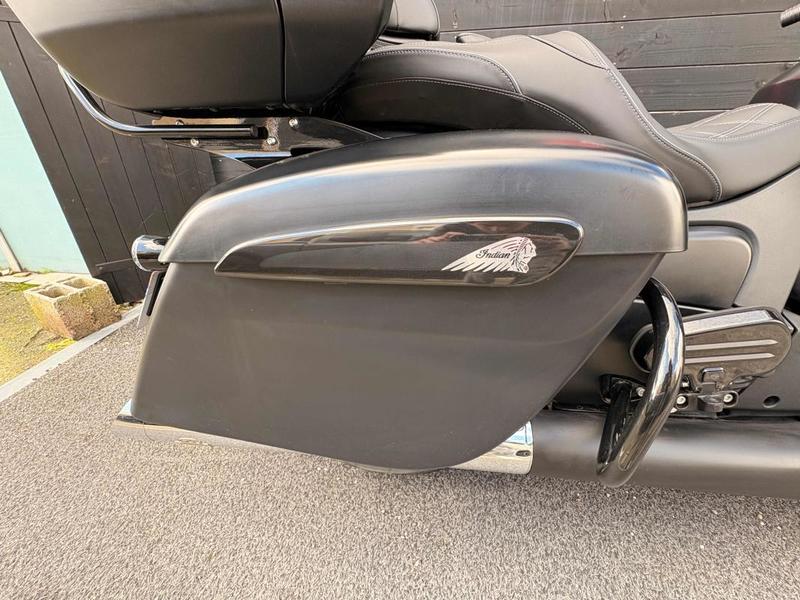 Indian Pursuit Dark Horse