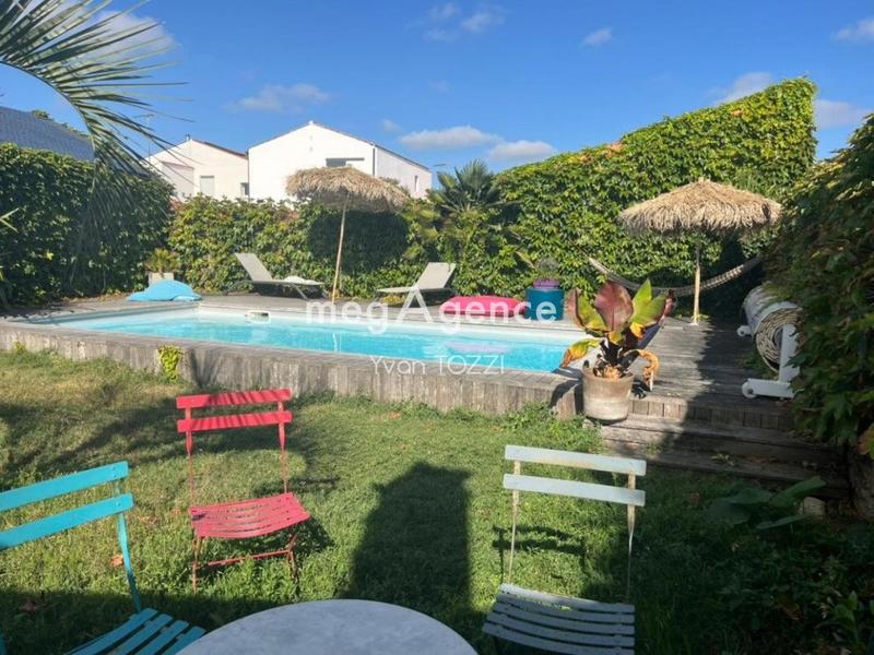 Maison - 173 m² - 8 pièces