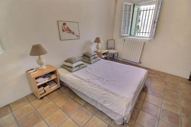 Maison - 240 m² - 7 pièces