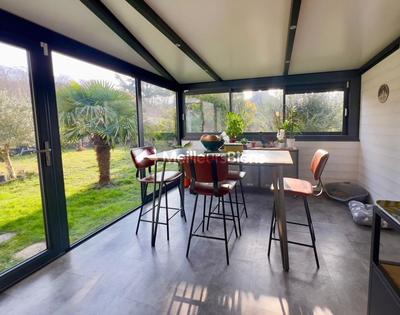 Maison - 130 m² - 8 pièces