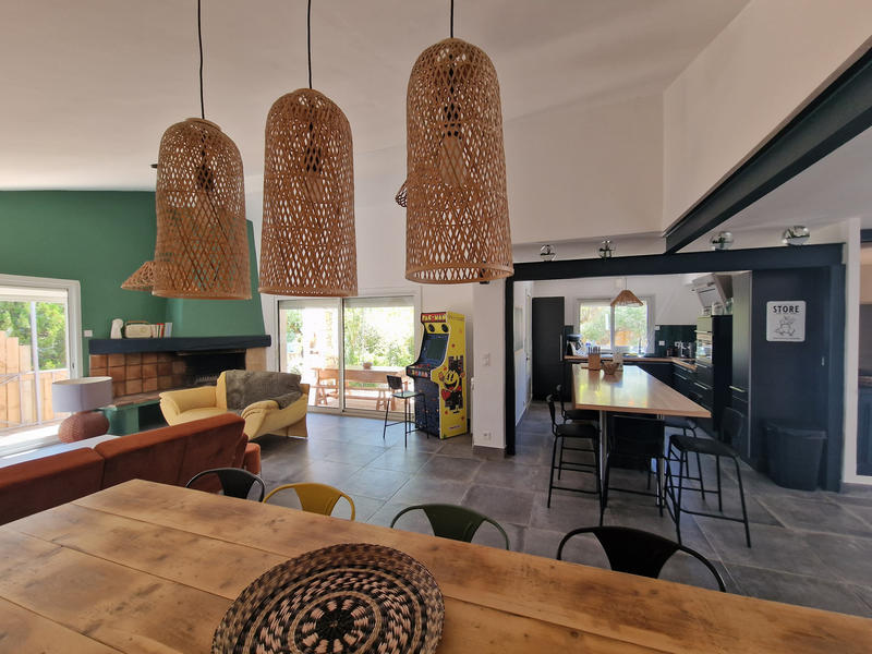 Maison - 180 m² - 6 pièces