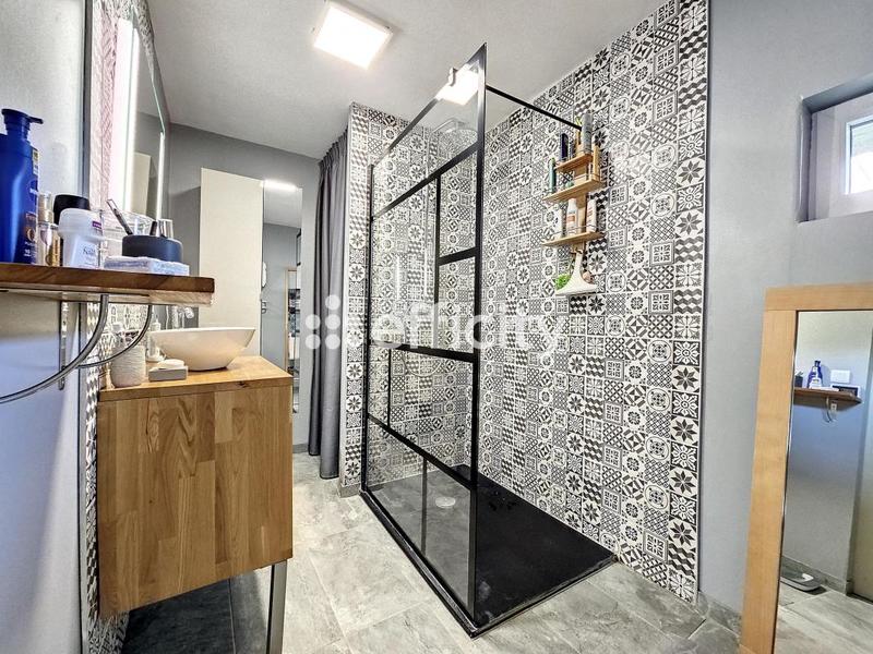 Maison - 153 m² - 5 pièces