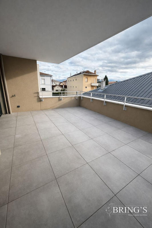 Appartement - 66 m² - 3 pièces