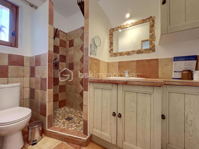 Propriété - 181 m² - 7 pièces