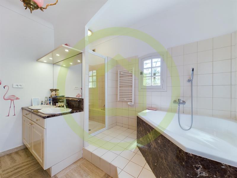 Maison - 104 m² - 3 pièces