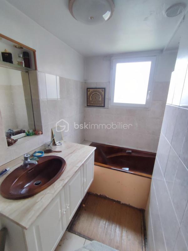 Maison traditionnelle - 101 m² - 5 pièces