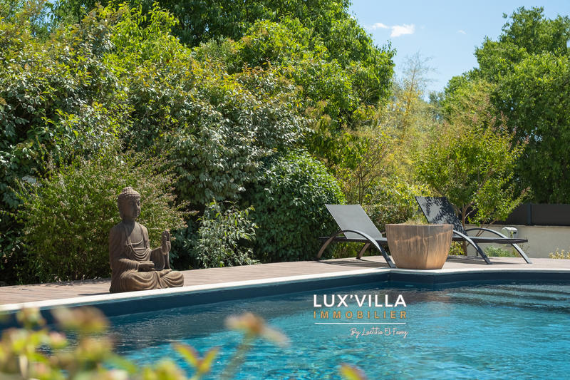 Maison - 251 m² - 8 pièces