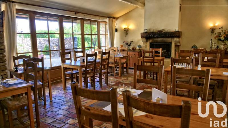 Maison - 591 m² - 12 pièces