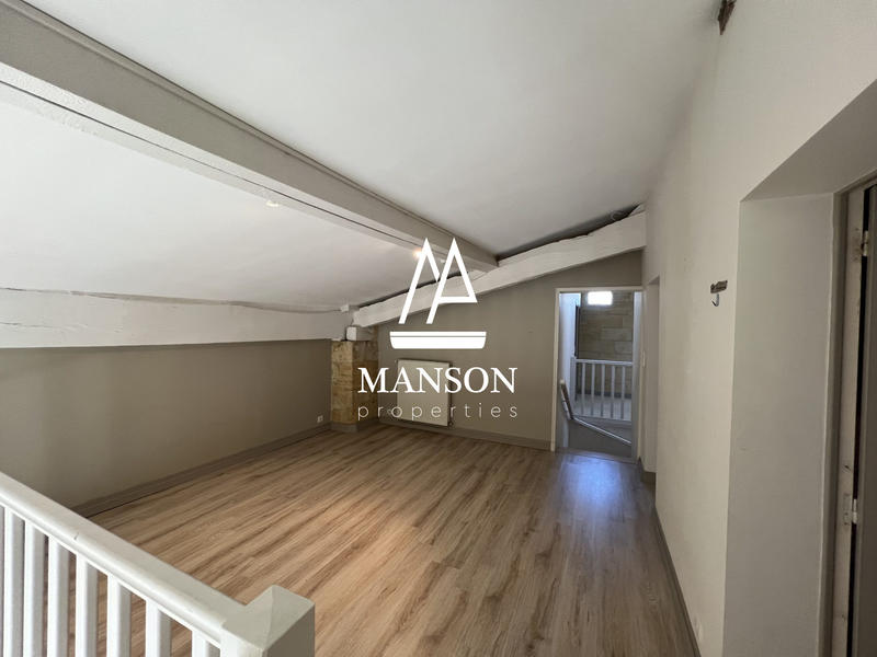 Maison - 350 m² - 10 pièces