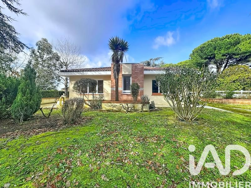 Maison - 222 m² - 5 pièces