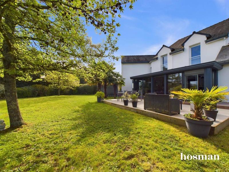 Maison - 204 m² - 8 pièces